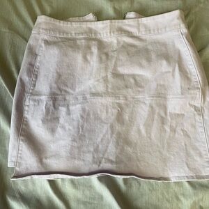 Stylish White Mini Skirt